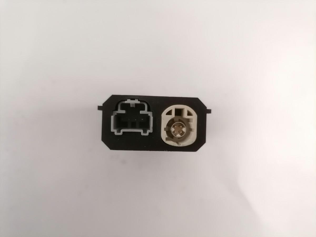 USB/AUX pistikute paneel