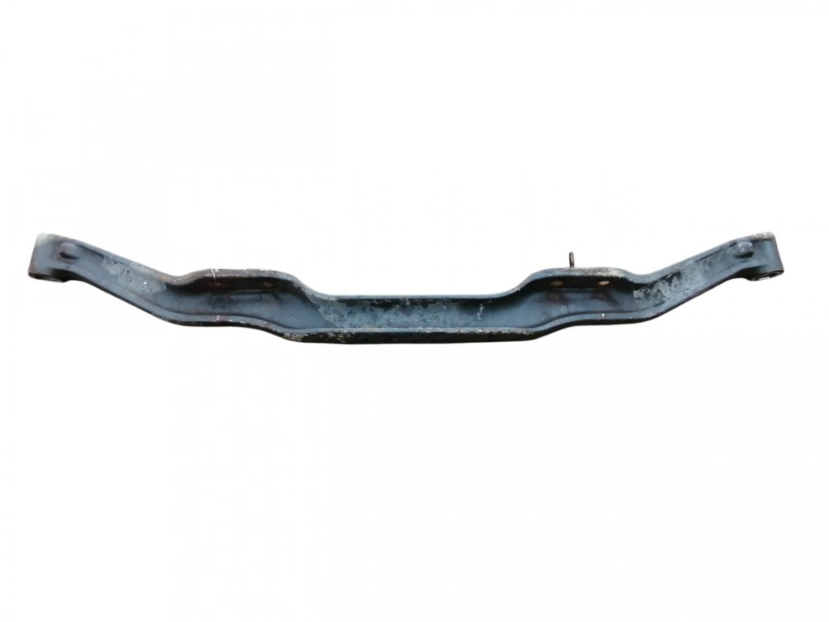 Volvo esisilla tala