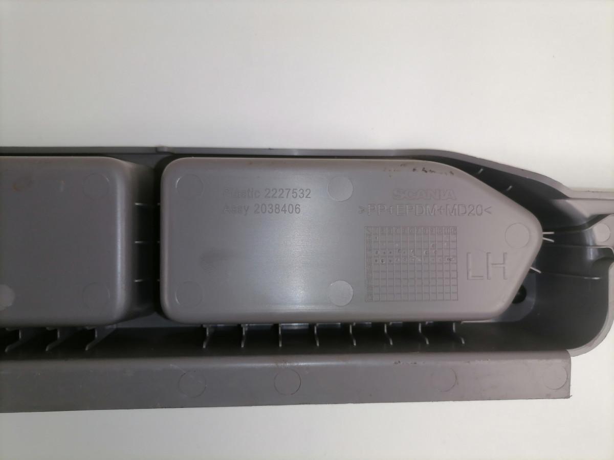 Salongi plastik