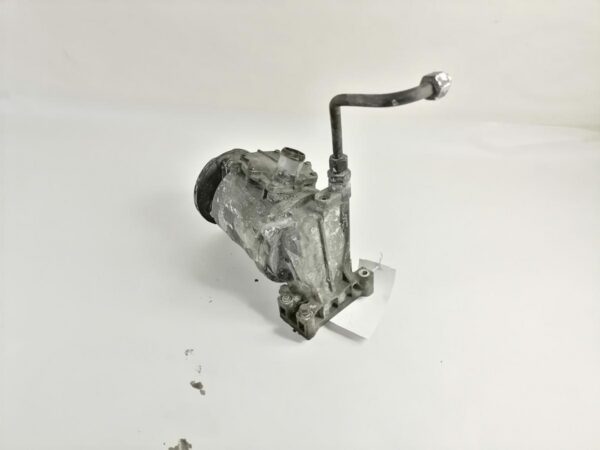 Karterituulutuse õliaurude separaator