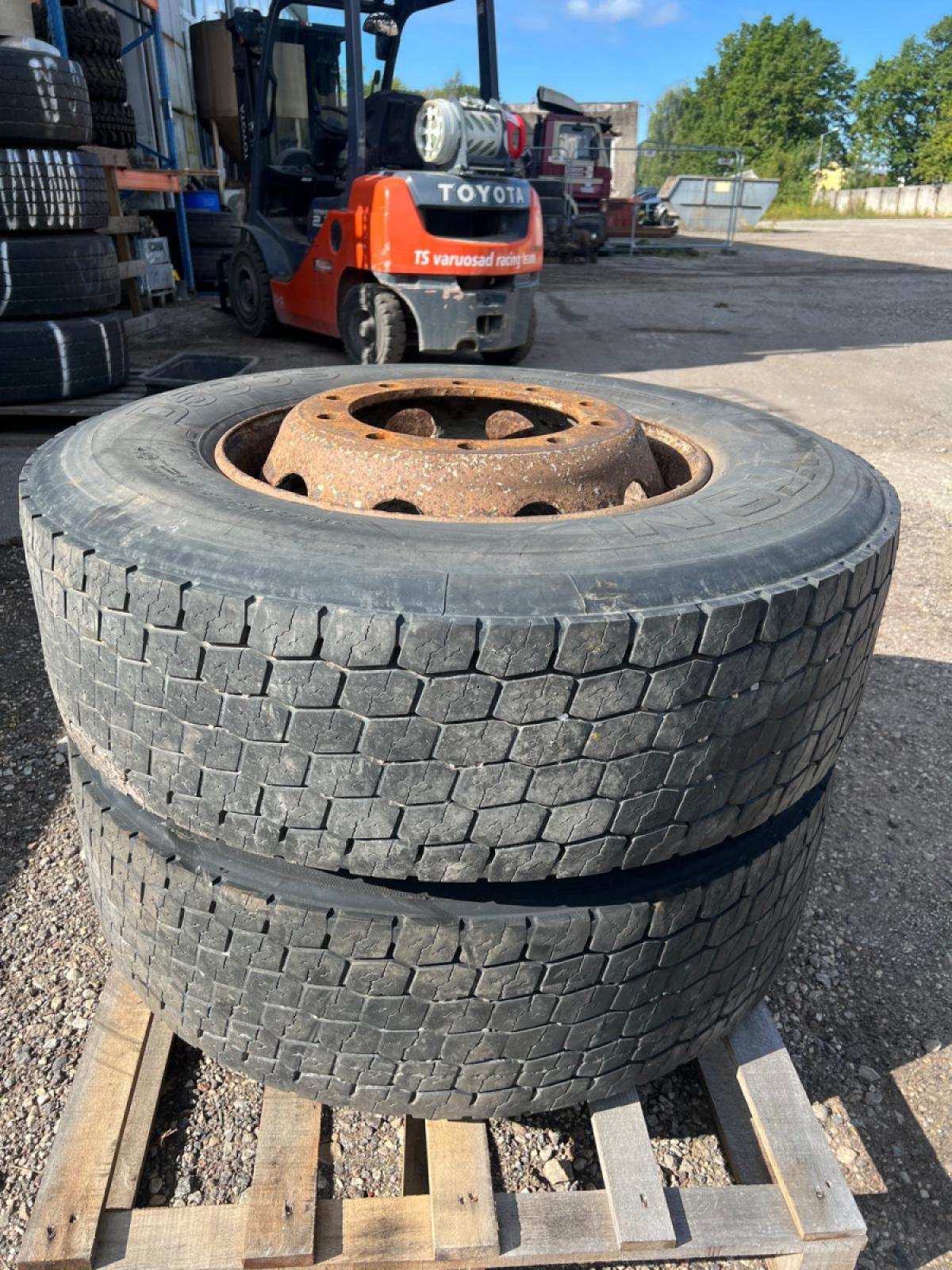 Rehvid + veljed 315/70R22.5