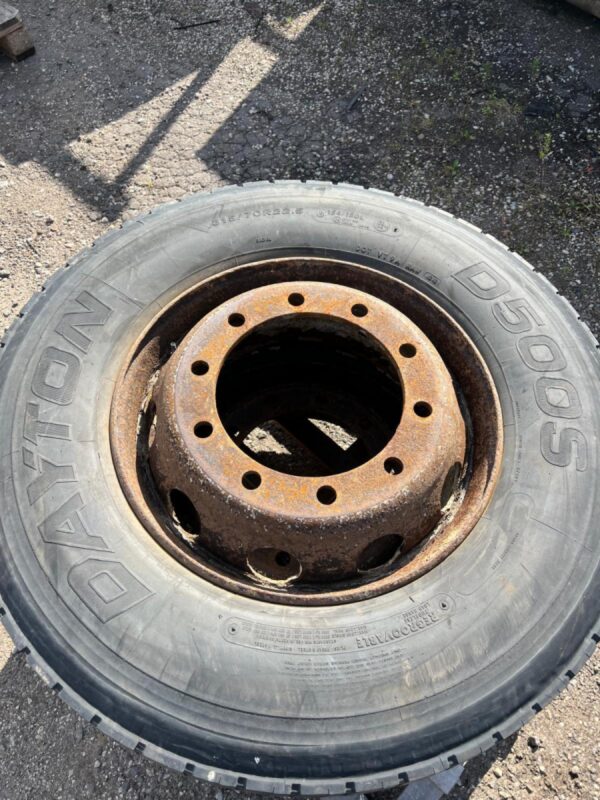 Rehvid + veljed 315/70R22.5