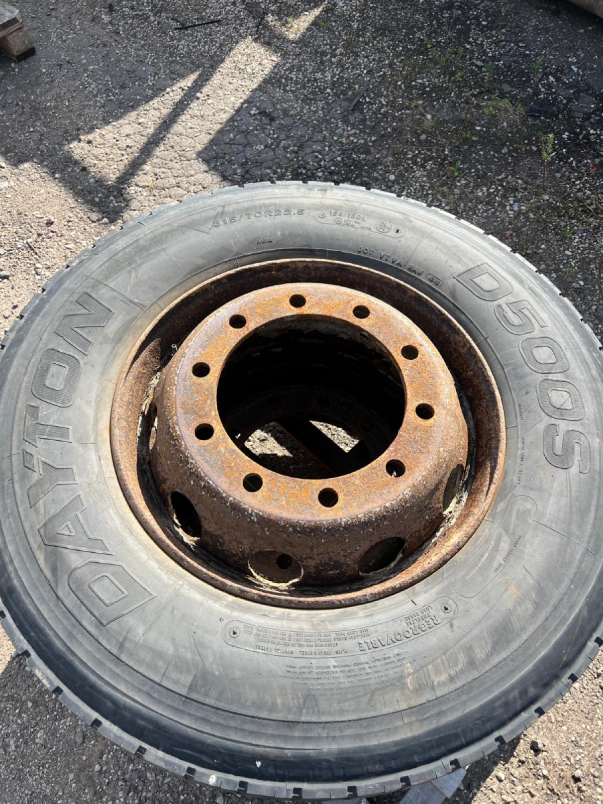 Rehvid + veljed 315/70R22.5