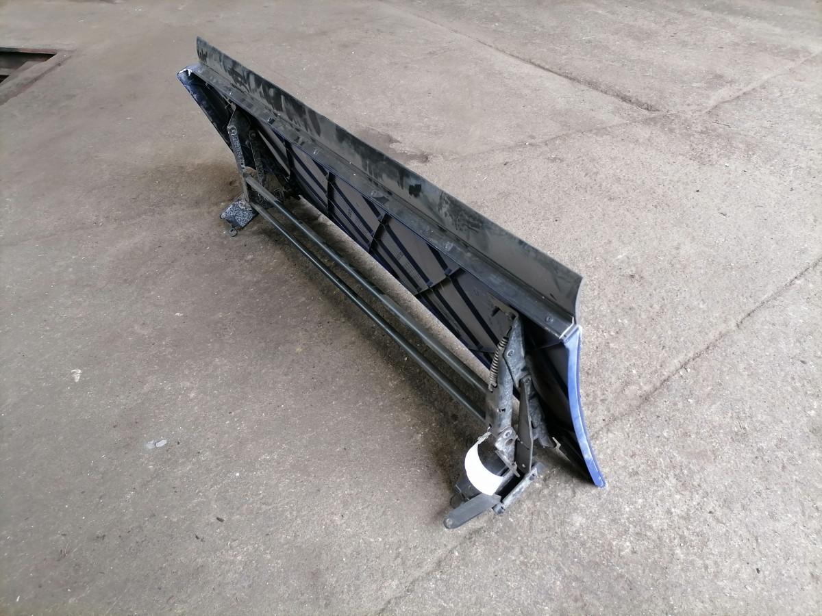 Scania kabiini tuulesuunaja, vasak külg
