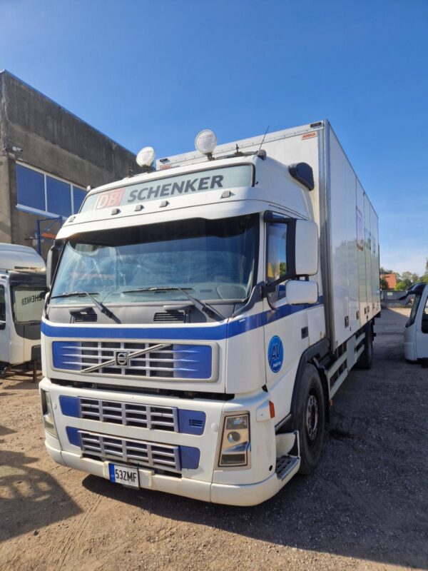 Volvo FM-9