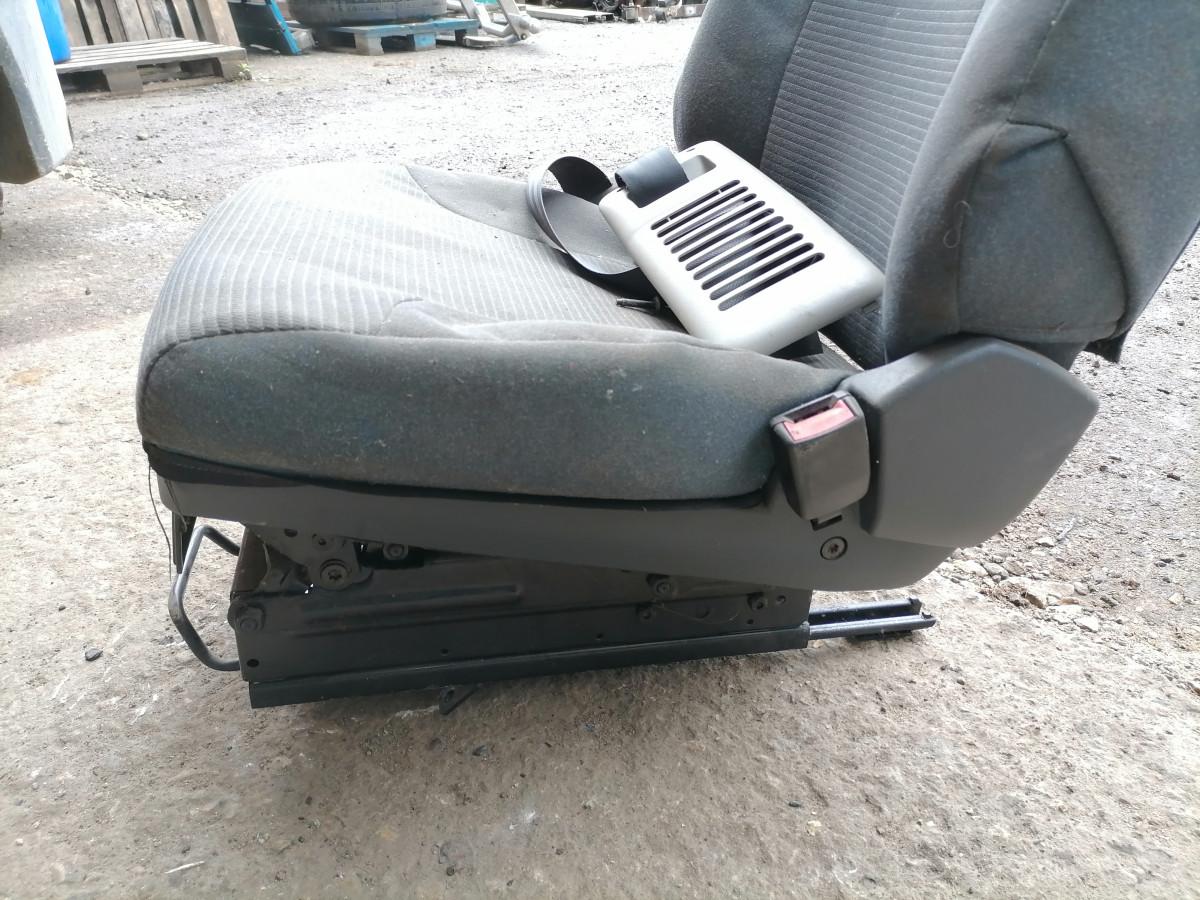 Volvo kaasreisija iste