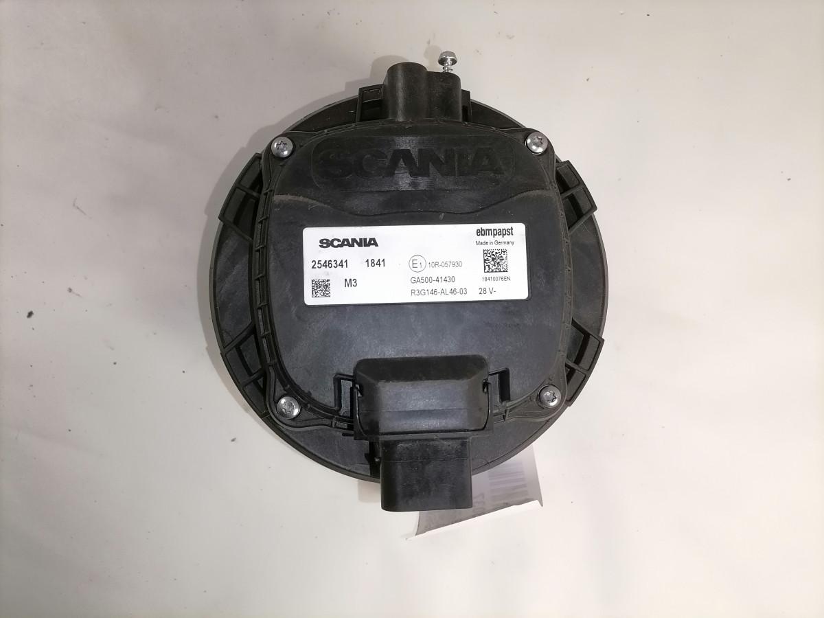 Salongisoojenduse ventilaator
