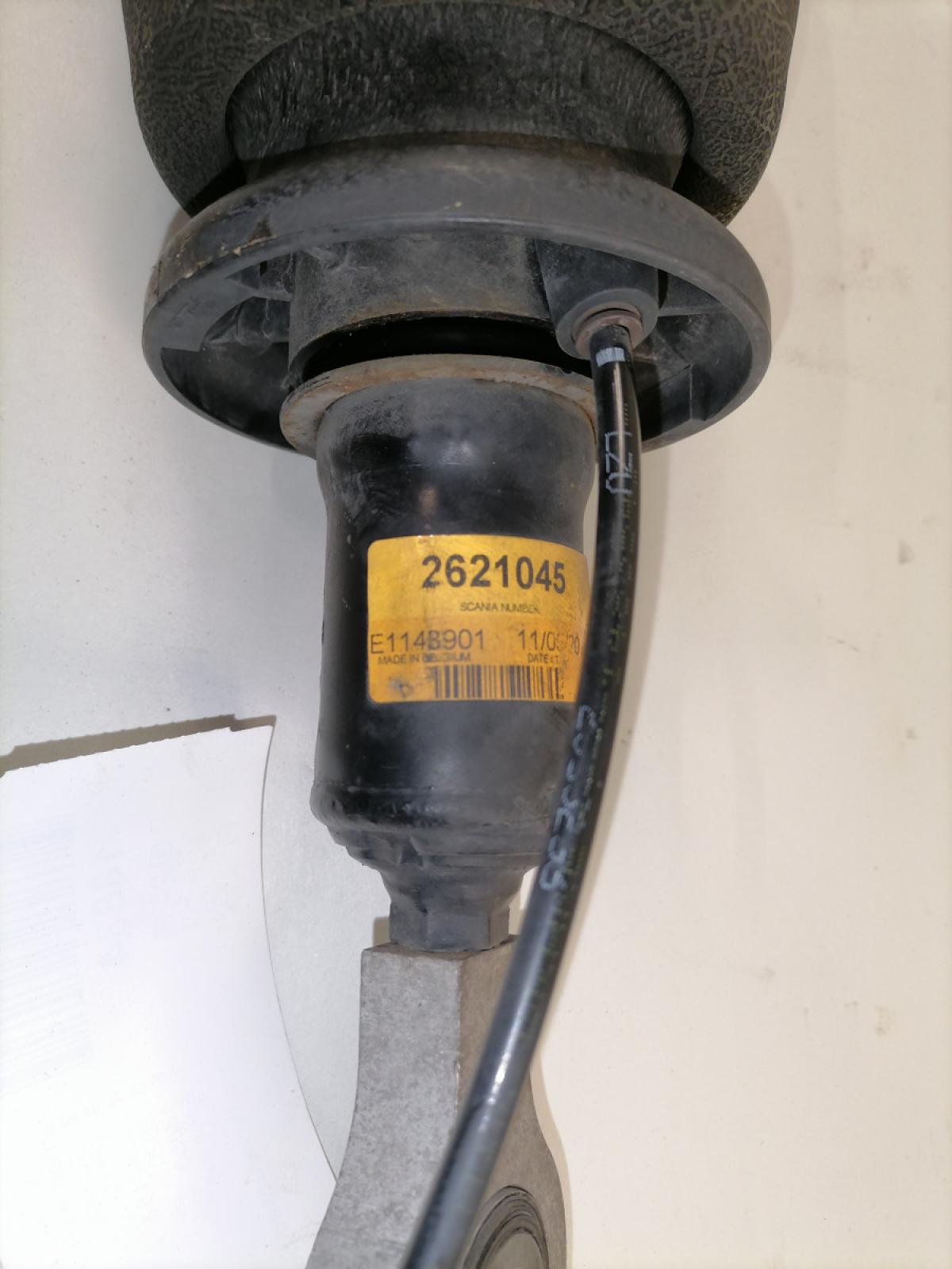 Kabiini õhkpadi amortisaatoriga