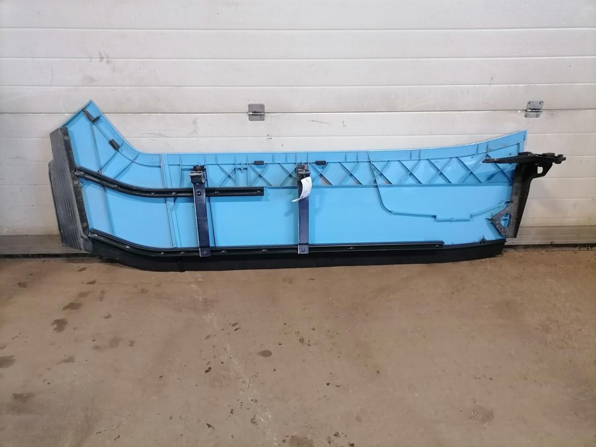 Kabiini tuulesuunaja, parem külg