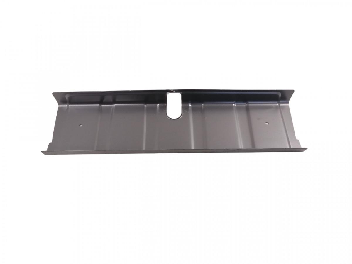 Küljeluugi katteplaat