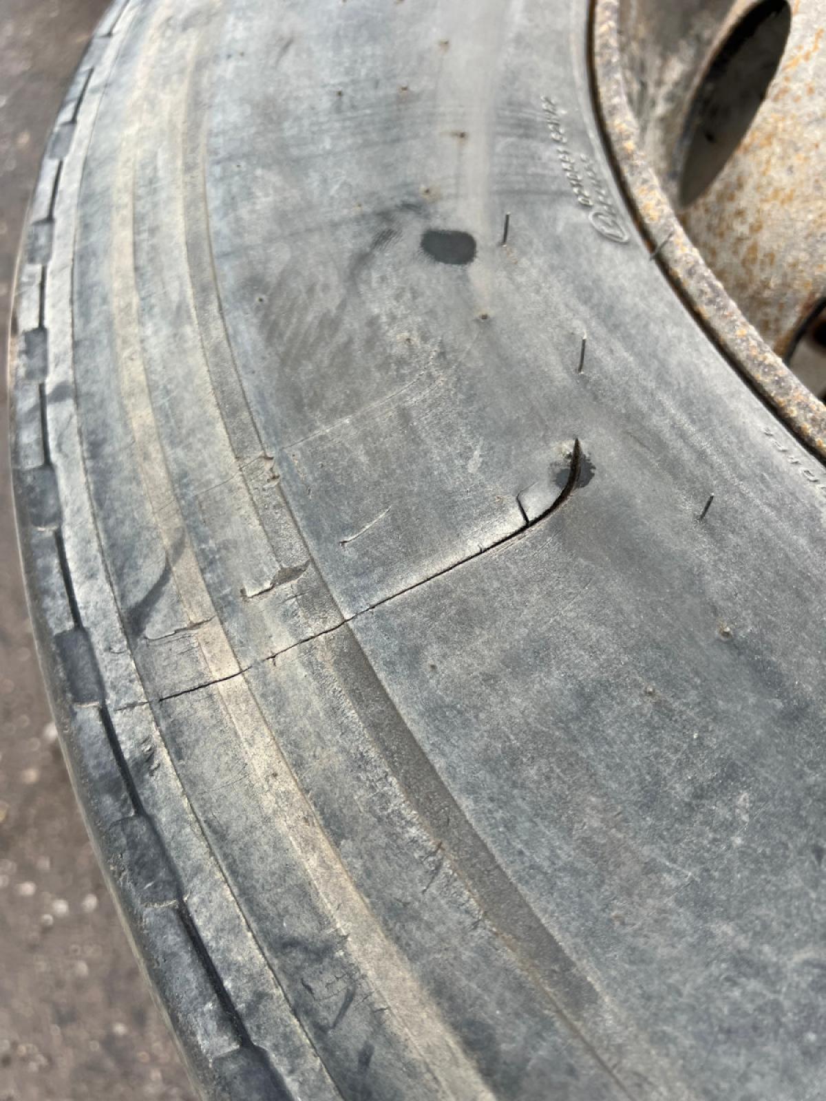 Rehvid + veljed 315/70R22.5