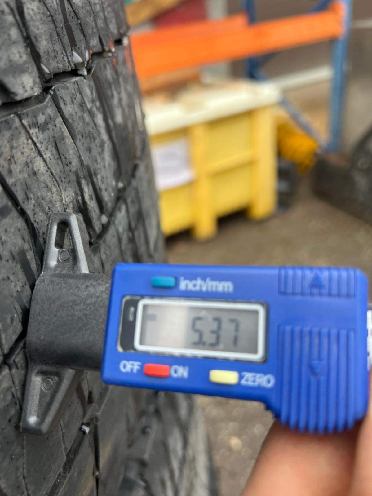 Rehvid + veljed 315/70R22.5