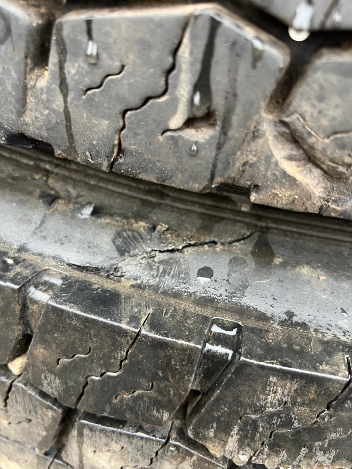 Rehvid + veljed 315/70R22.5