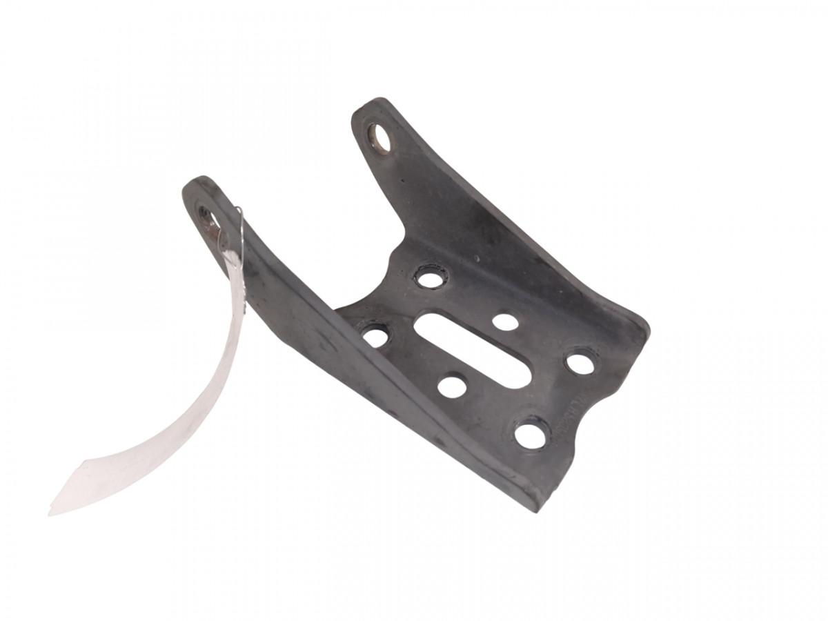 Amortisaatori kinnitus