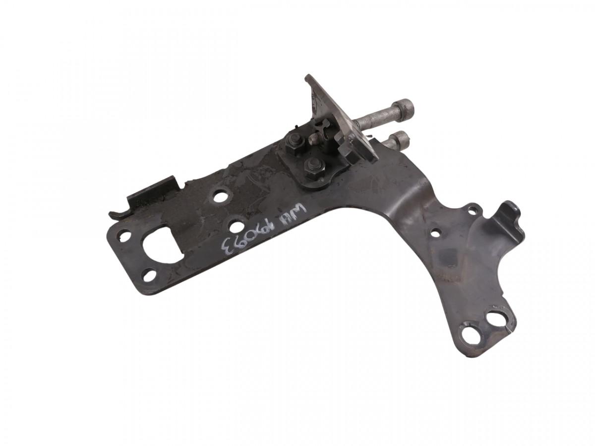 Esikaitseraua kandur