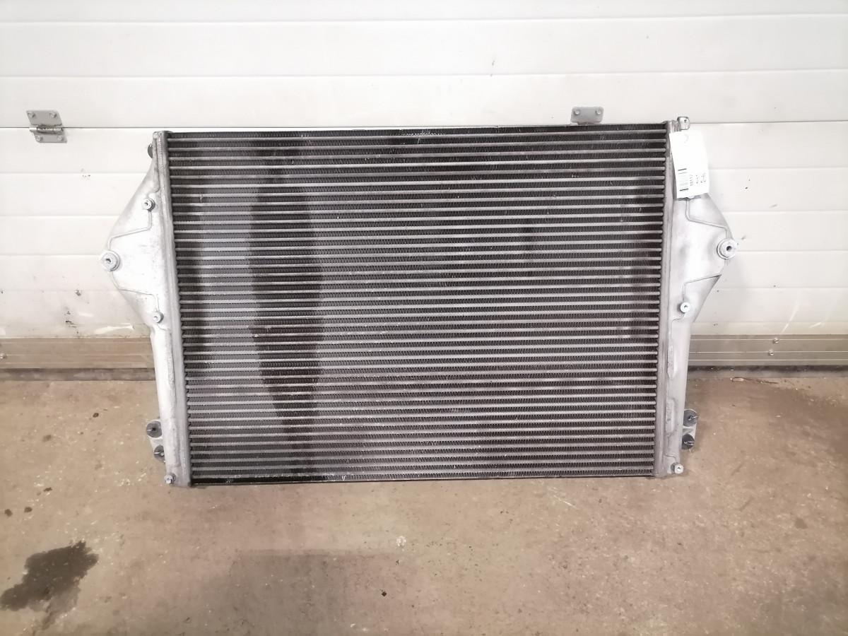 Intercooler radiaator