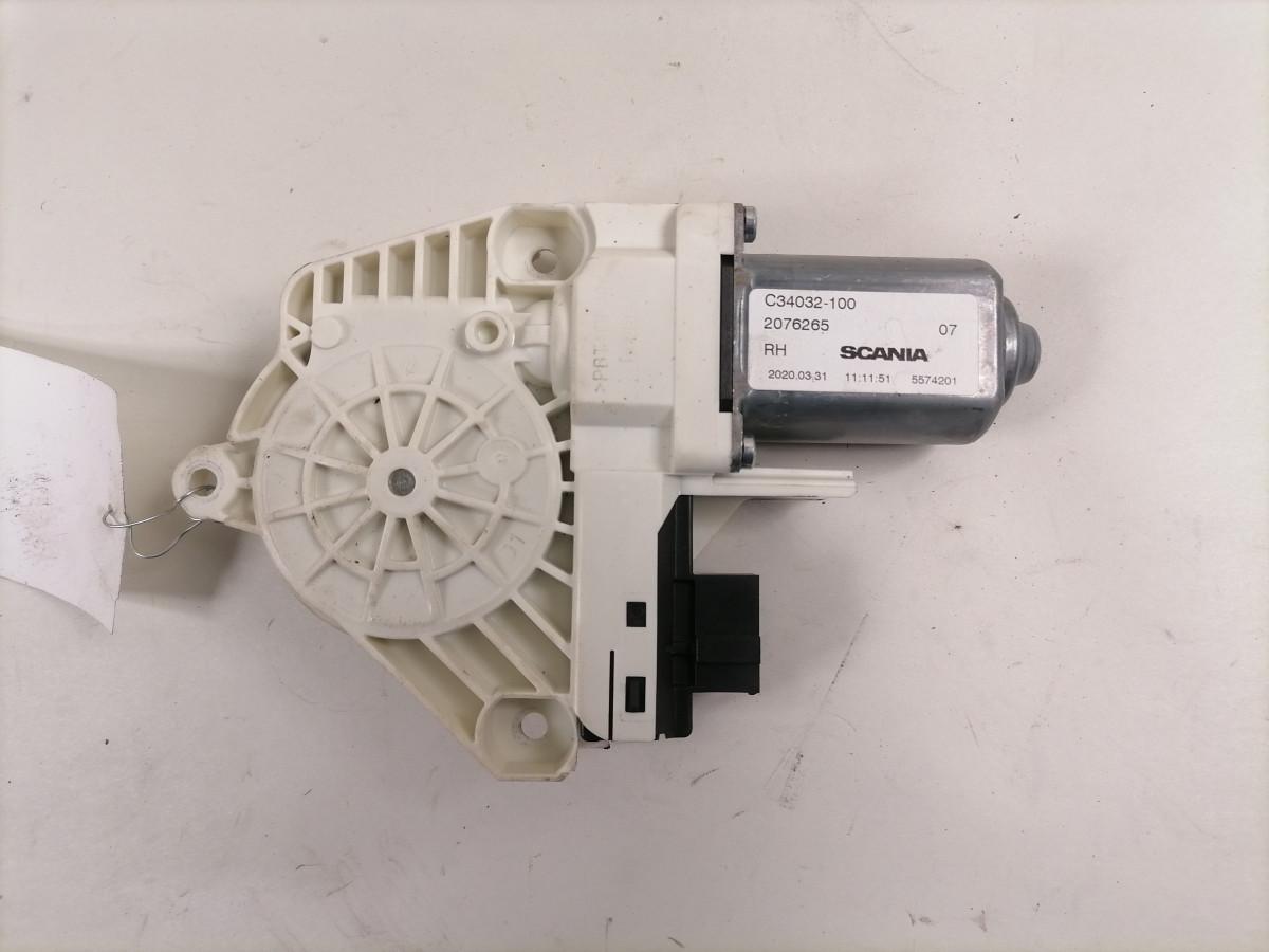 Küljeklaasi tõstuk