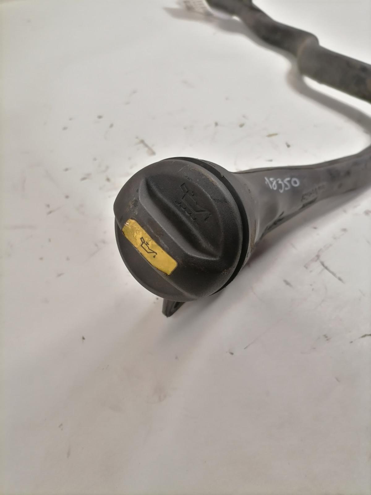 Mootoriõli lisamise toru