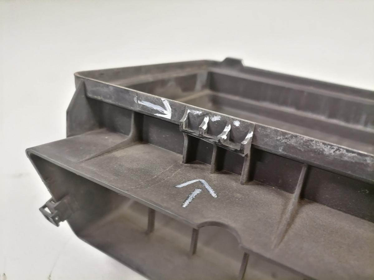 Salongi õhufiltri kaas