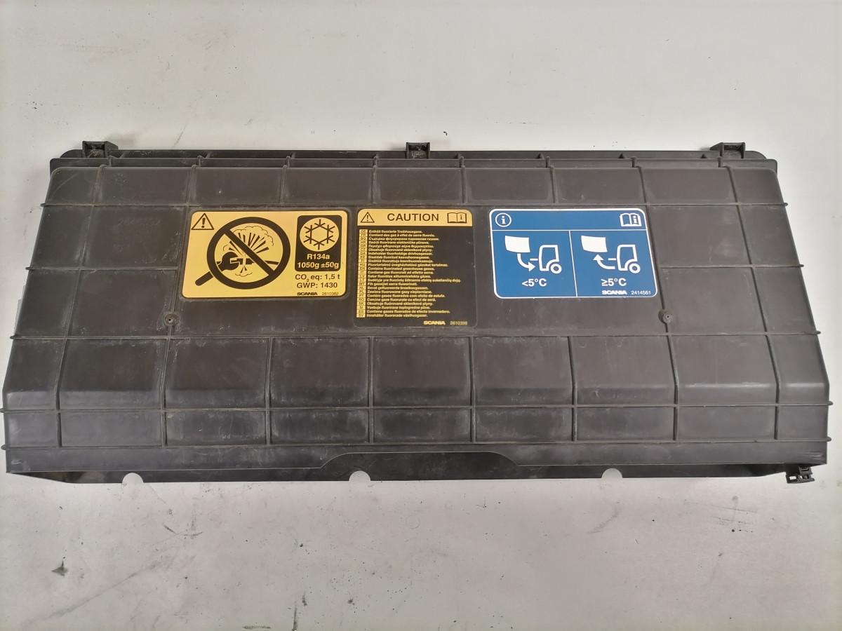 Salongi õhufiltri kaas