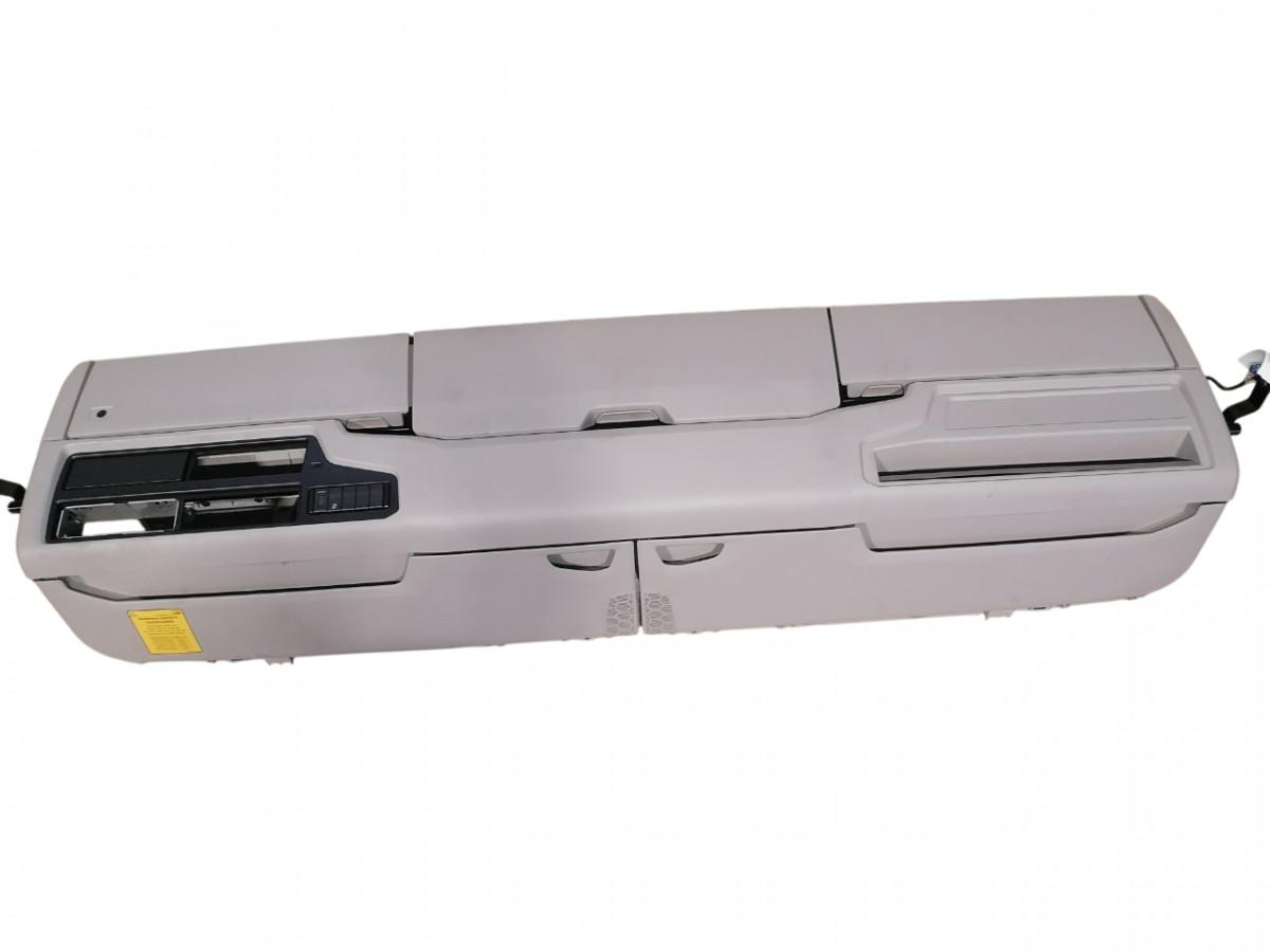 Salongi ülemine panipaik