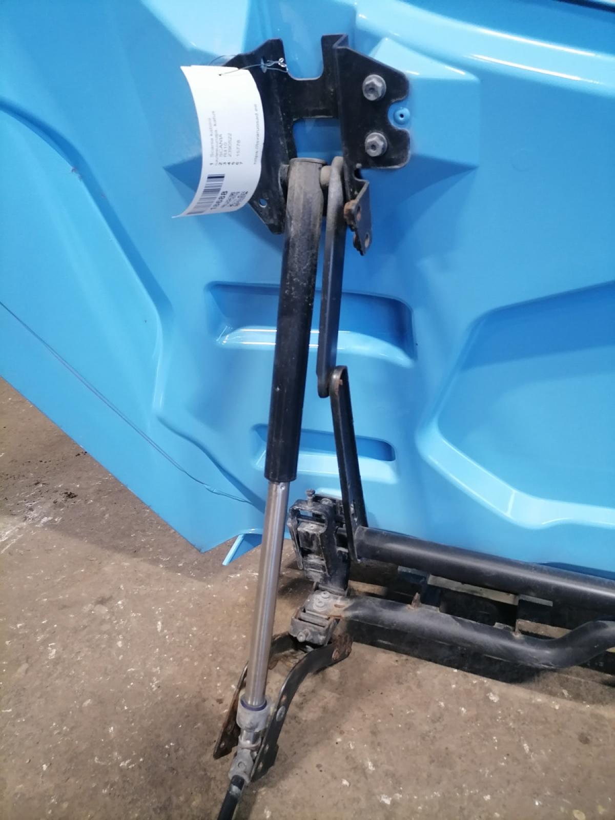 Scania kabiini tuulesuunaja, katus