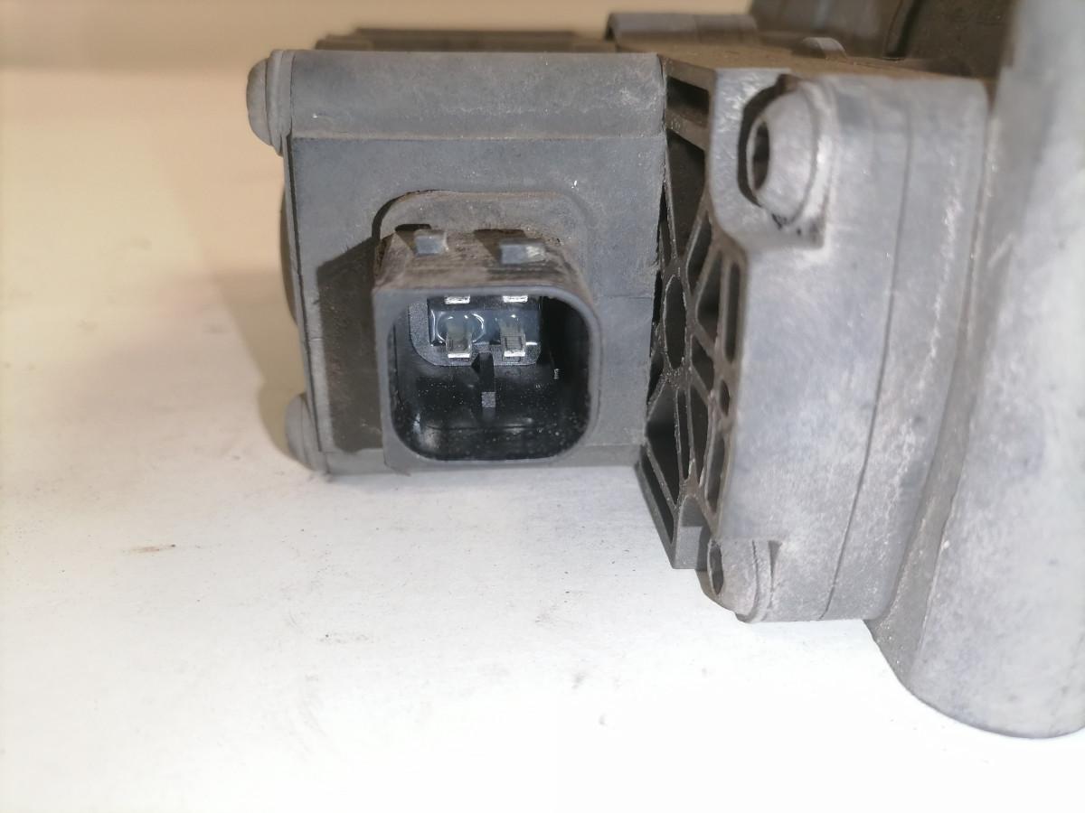 Scania Õhkvedrustuse klapp, ECAS