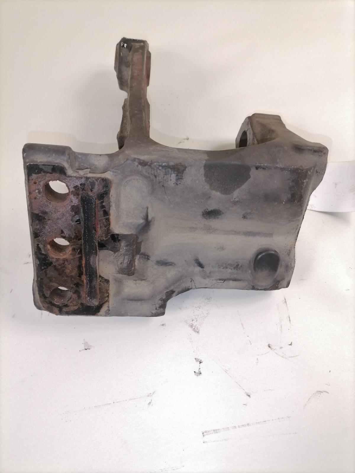 Scania vedrukandur, esisild parem