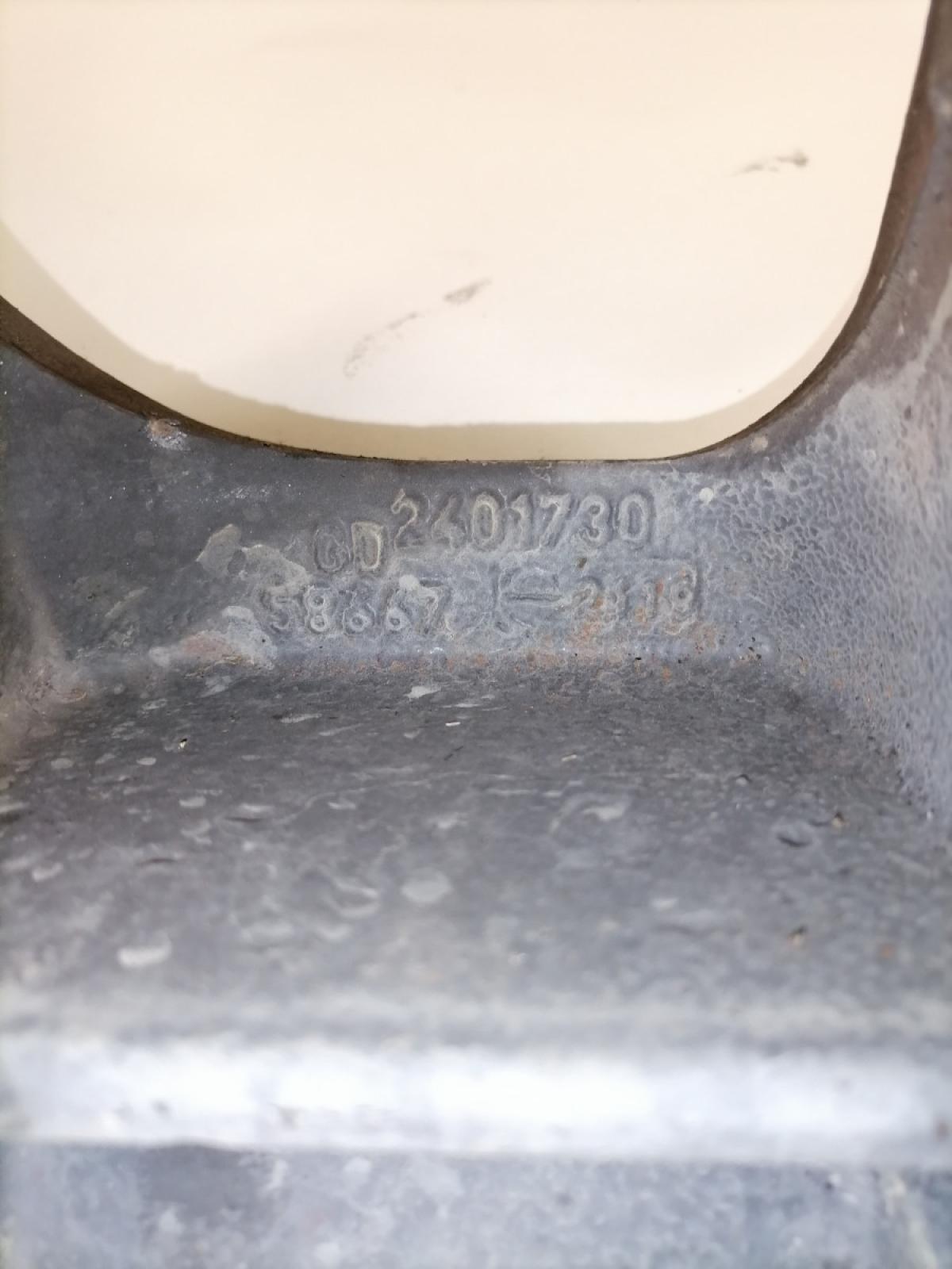 Scania vedrukandur, esisild parem