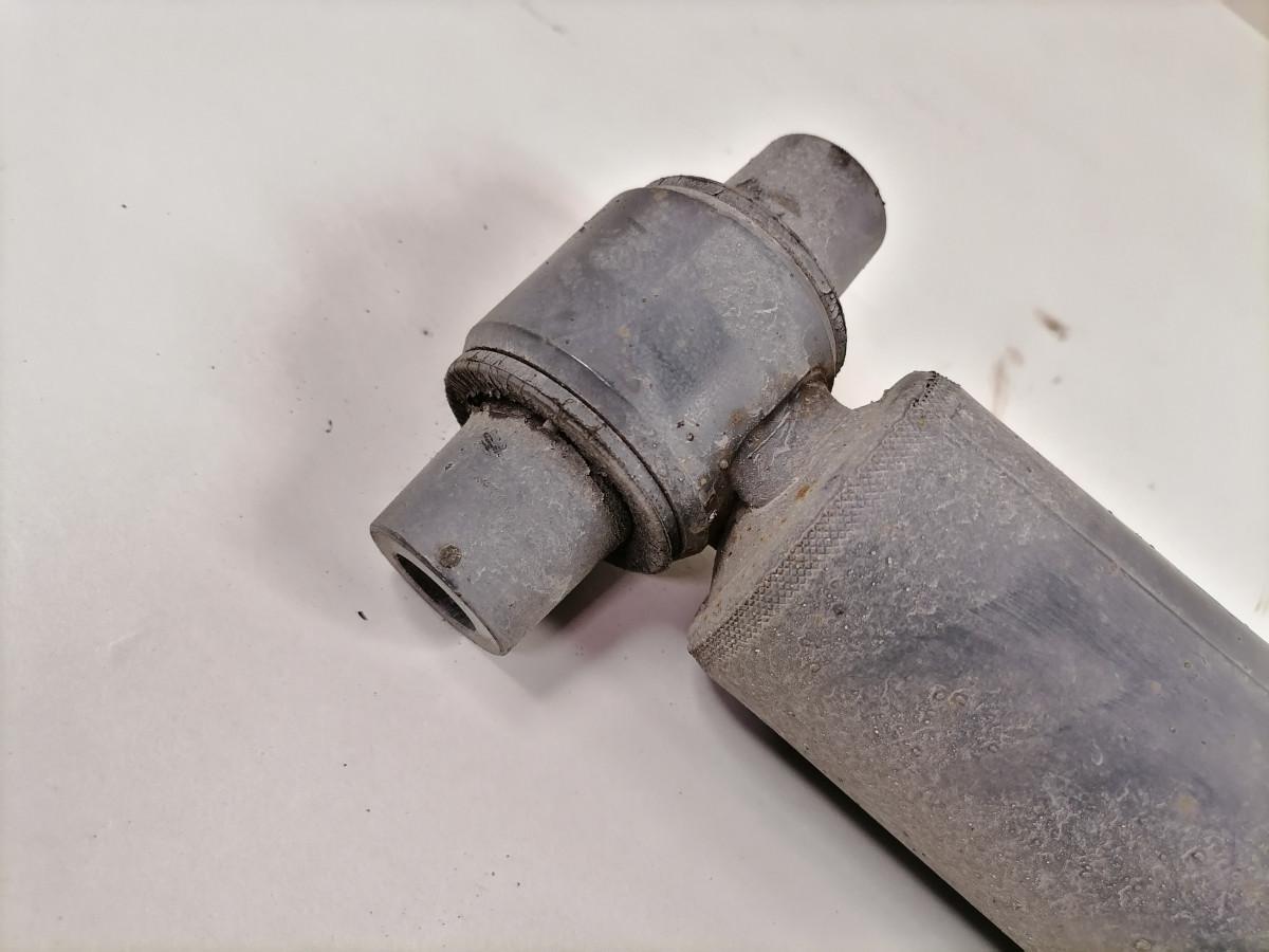 Esisilla amortisaator