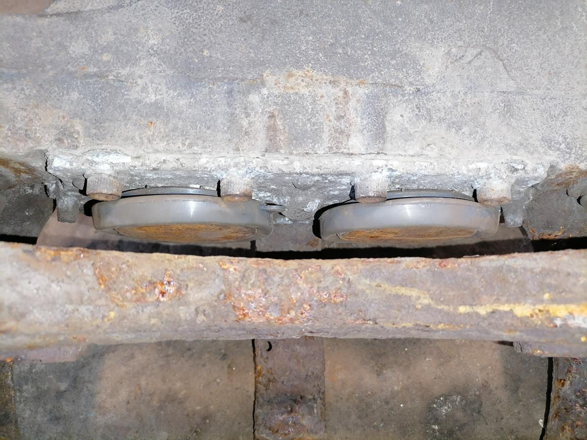 Pidurisadul veosild, vasak