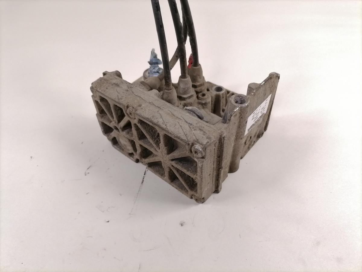 Retarderi pneumoklapp