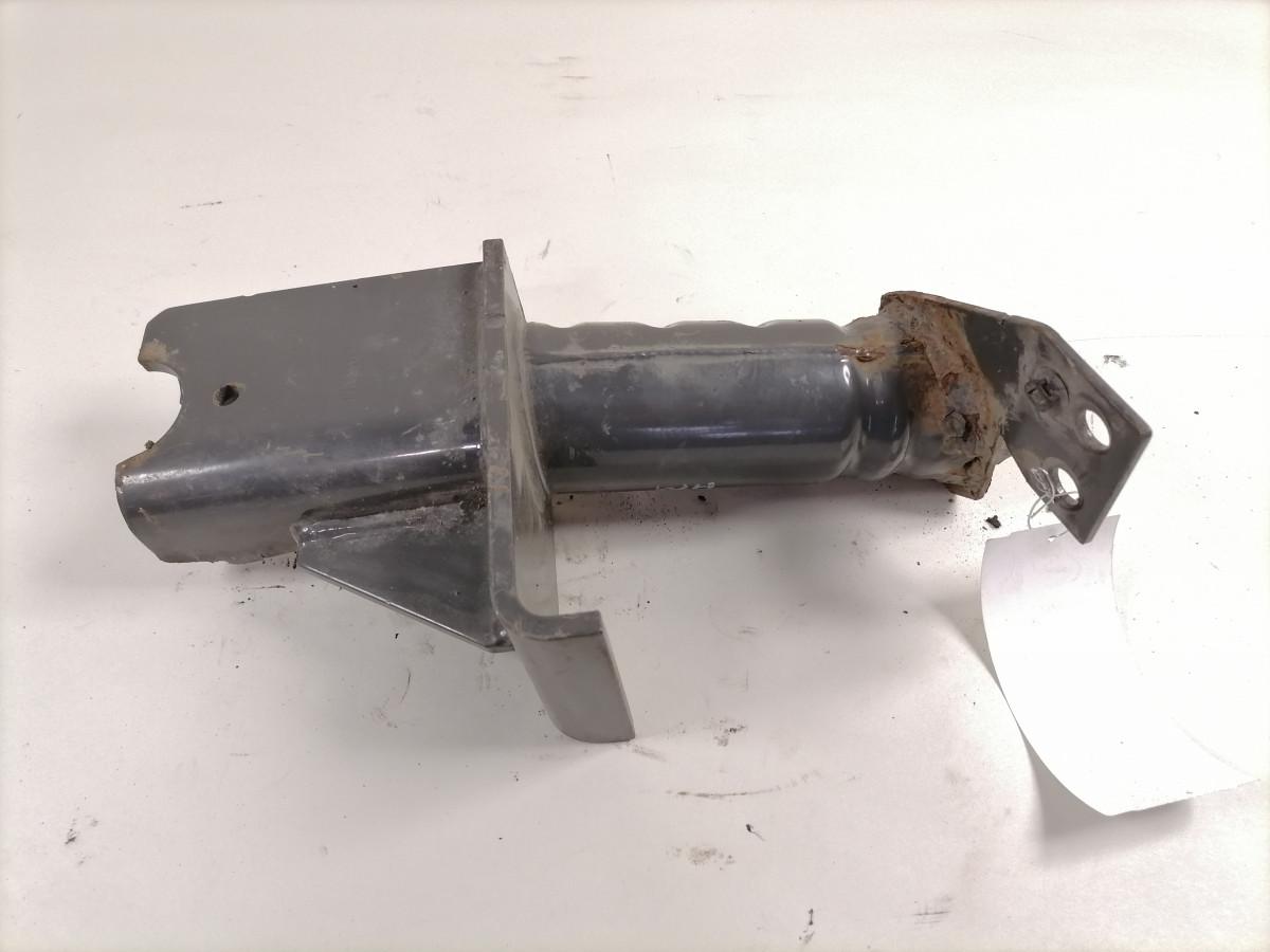 Volvo esikaitseraua kandur, vasak