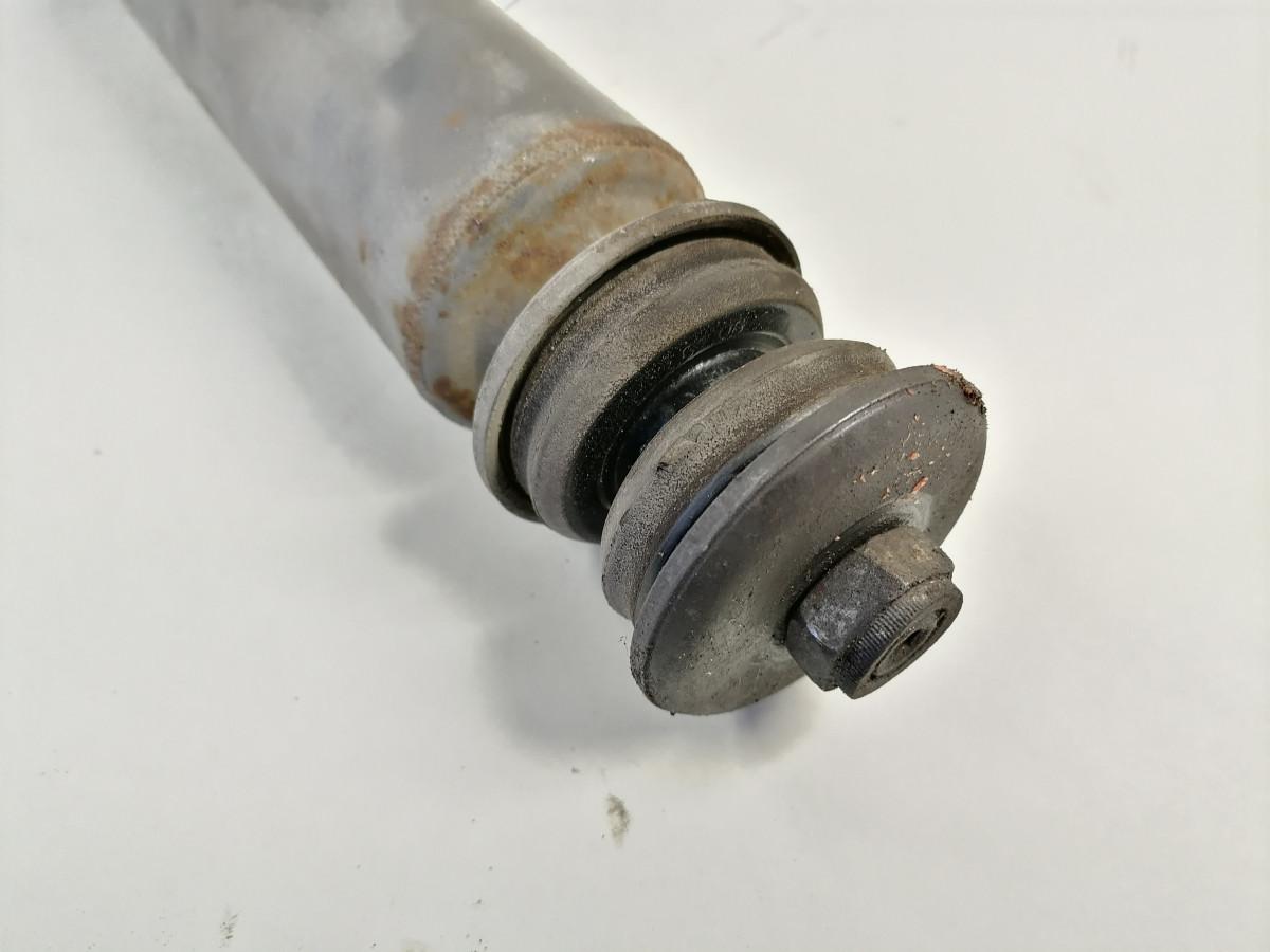 Esisilla amortisaator