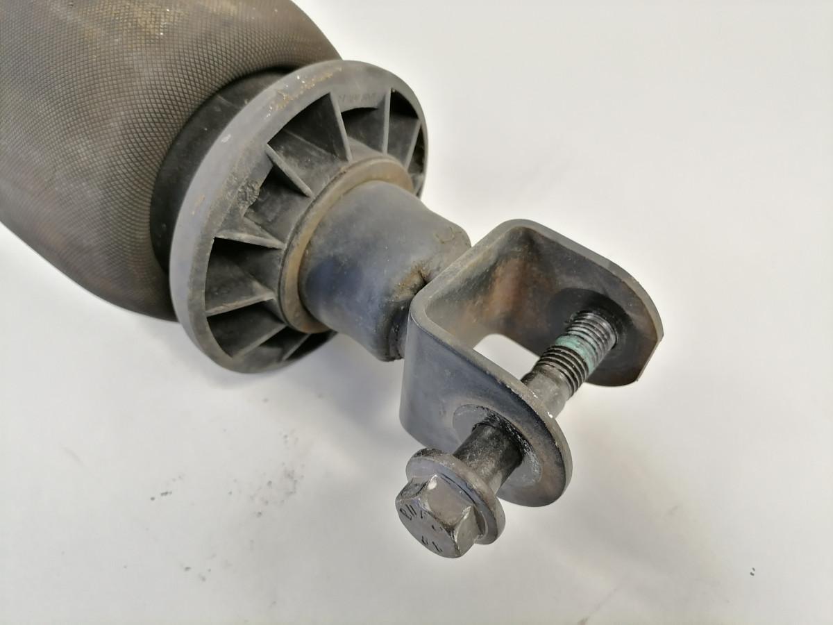 Kabiini õhkpadi amortisaatoriga