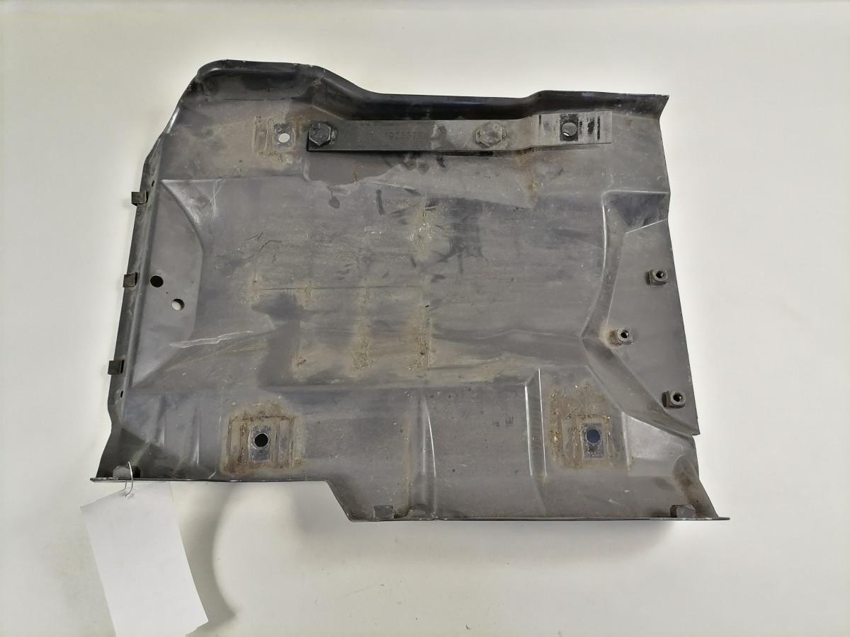 Õhufiltri korpuse kandurplekk