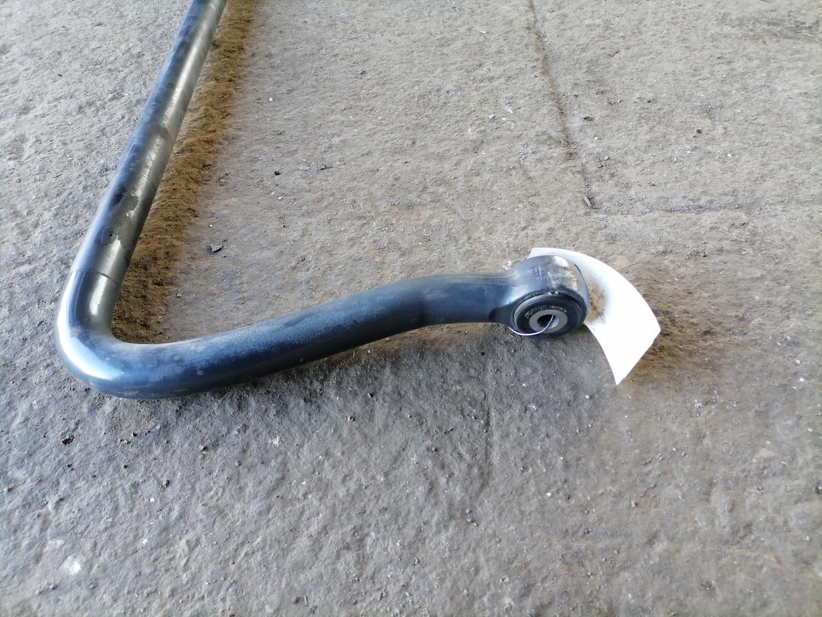 Stabilisaatorvarras, esisild