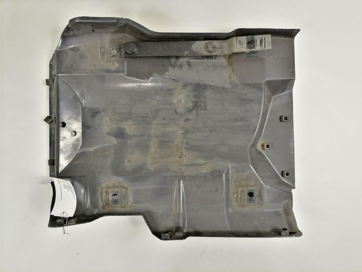 Õhufiltri korpuse kandurplekk