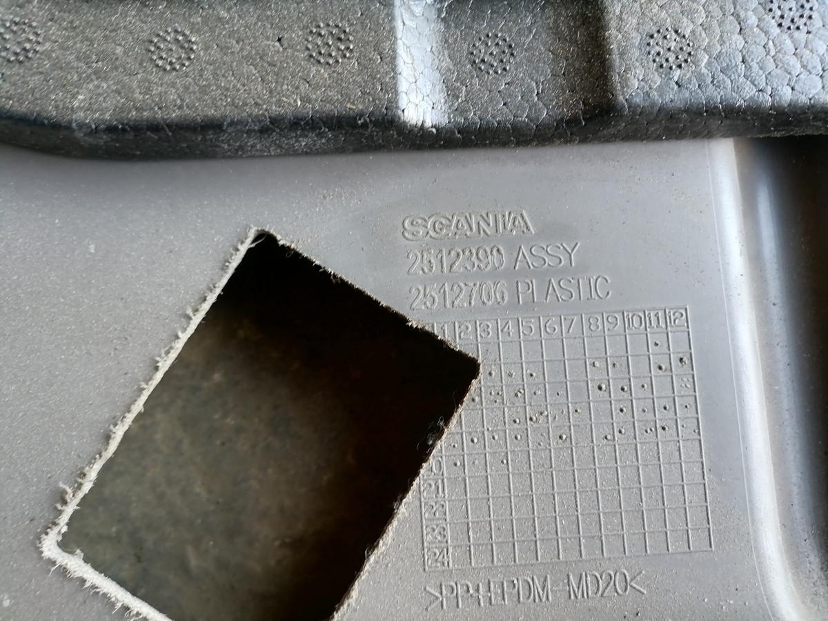 Salongi plastik