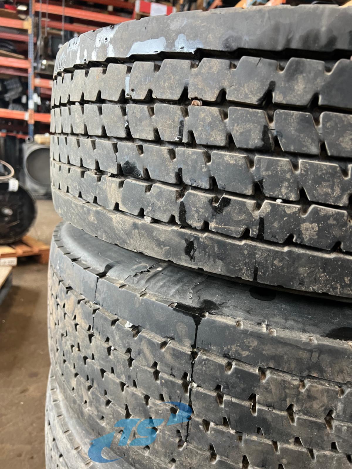 Sava avant A3 285/70R19.5