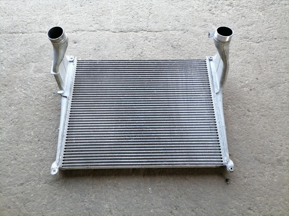 Intercooler radiaator