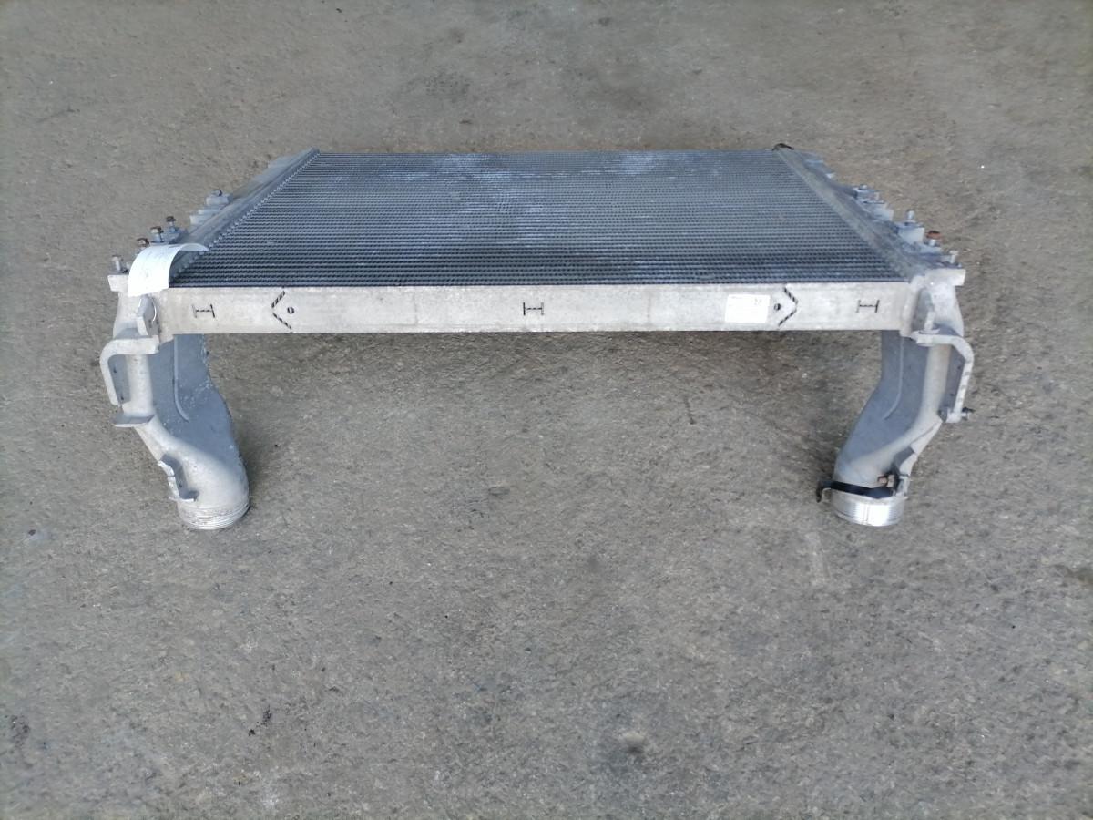 Intercooler radiaator