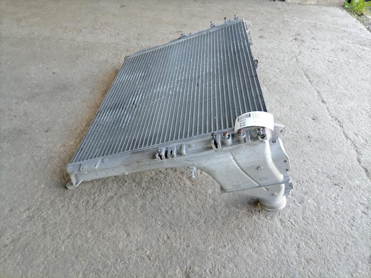 Intercooler radiaator