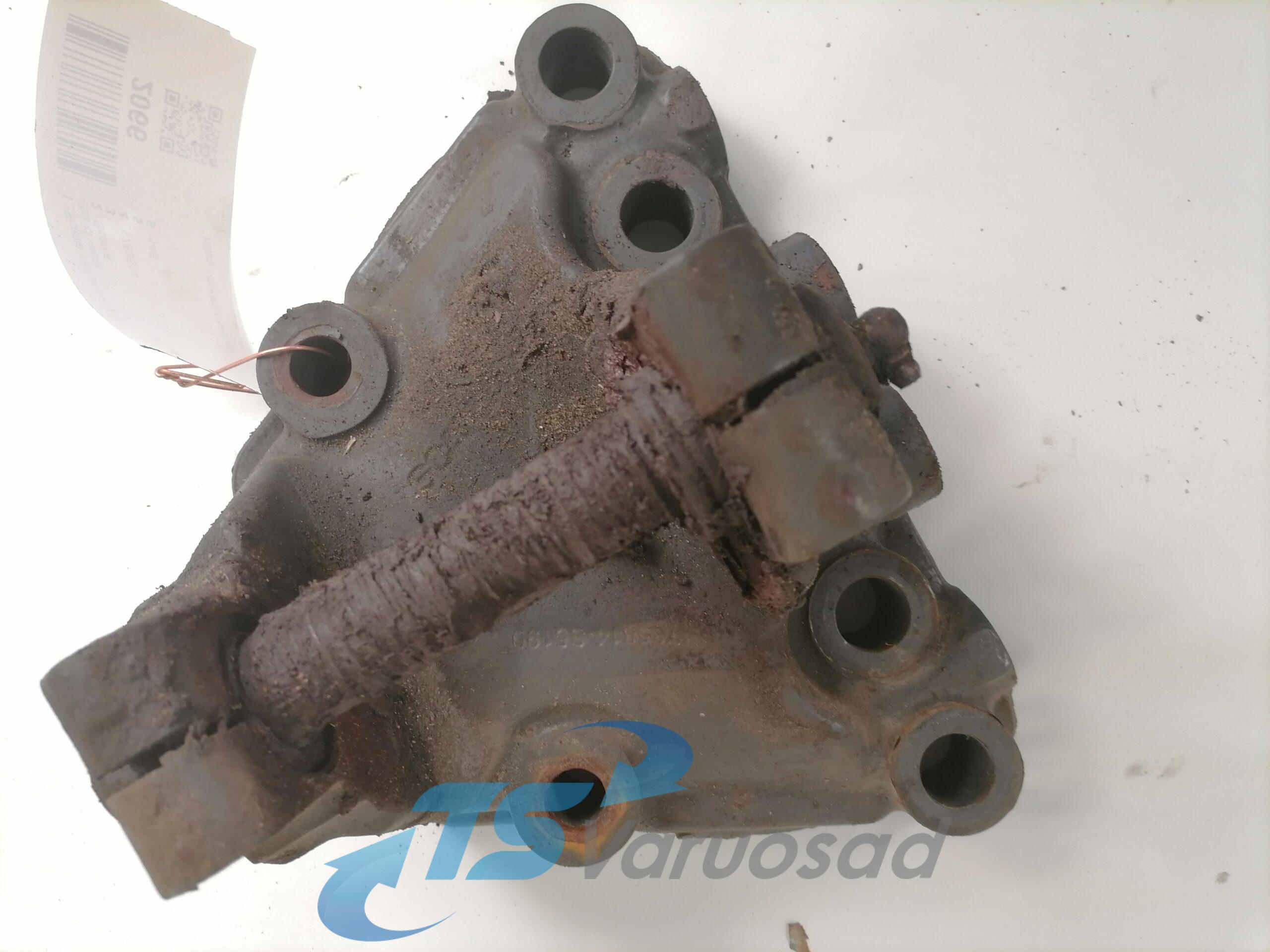 Scania vedrukandur, esisild vasak