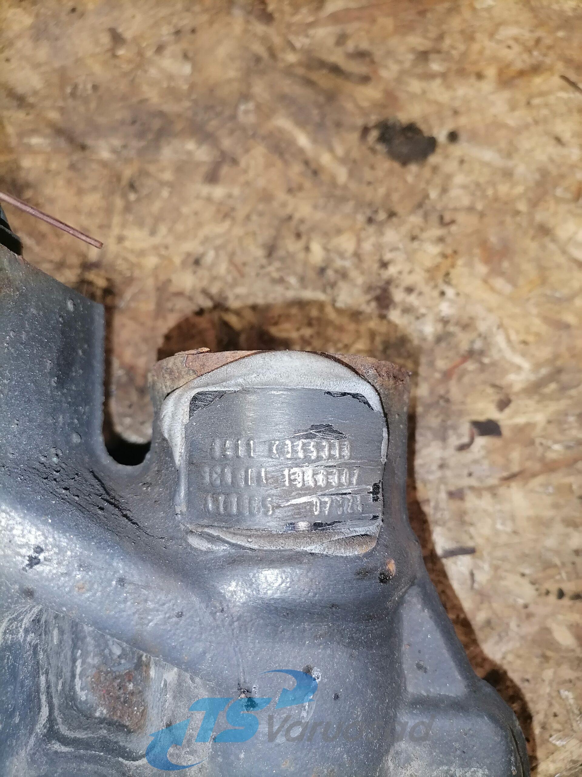 Pidurisadul esisild, vasak