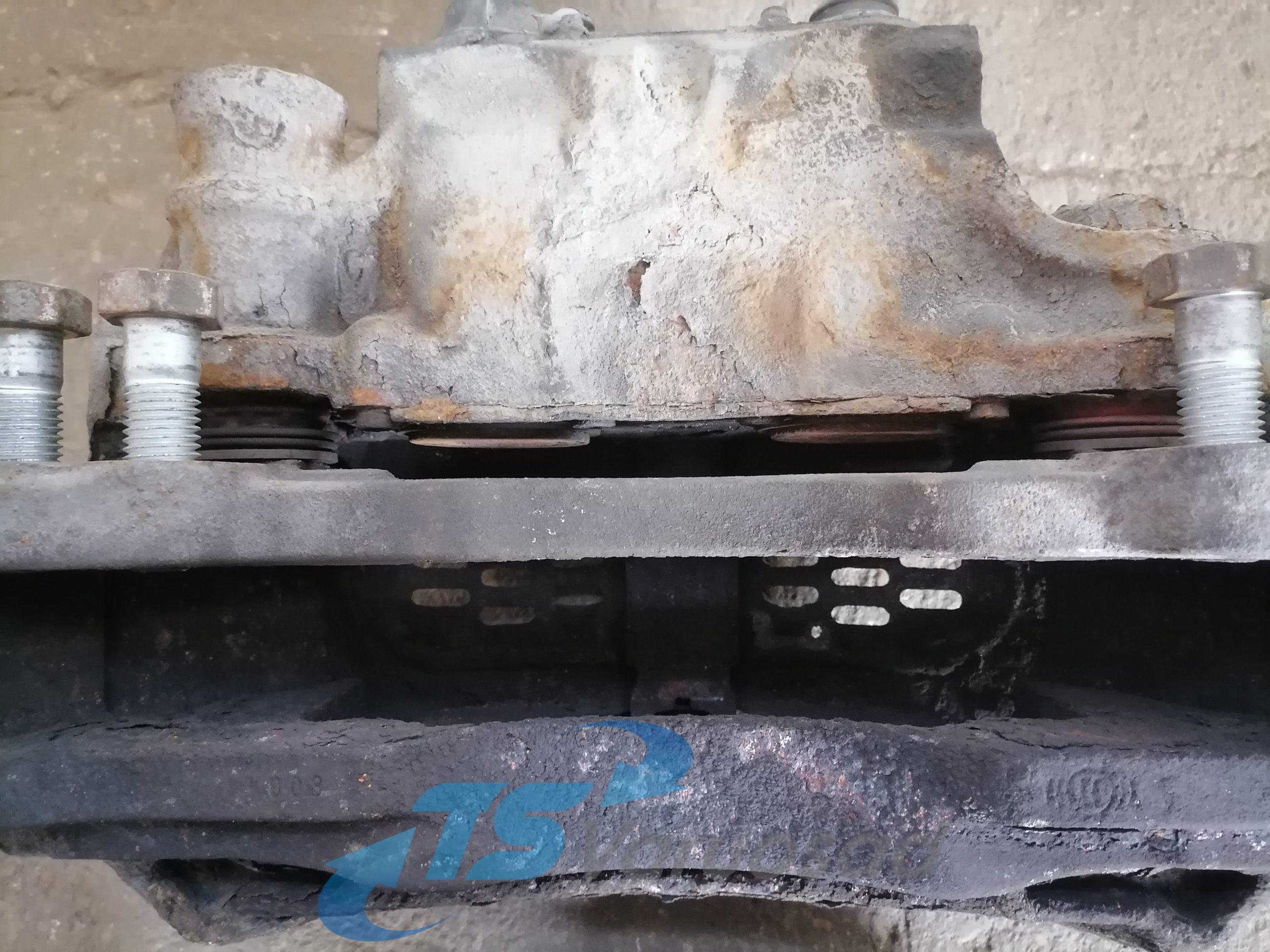 Pidurisadul esisild, vasak