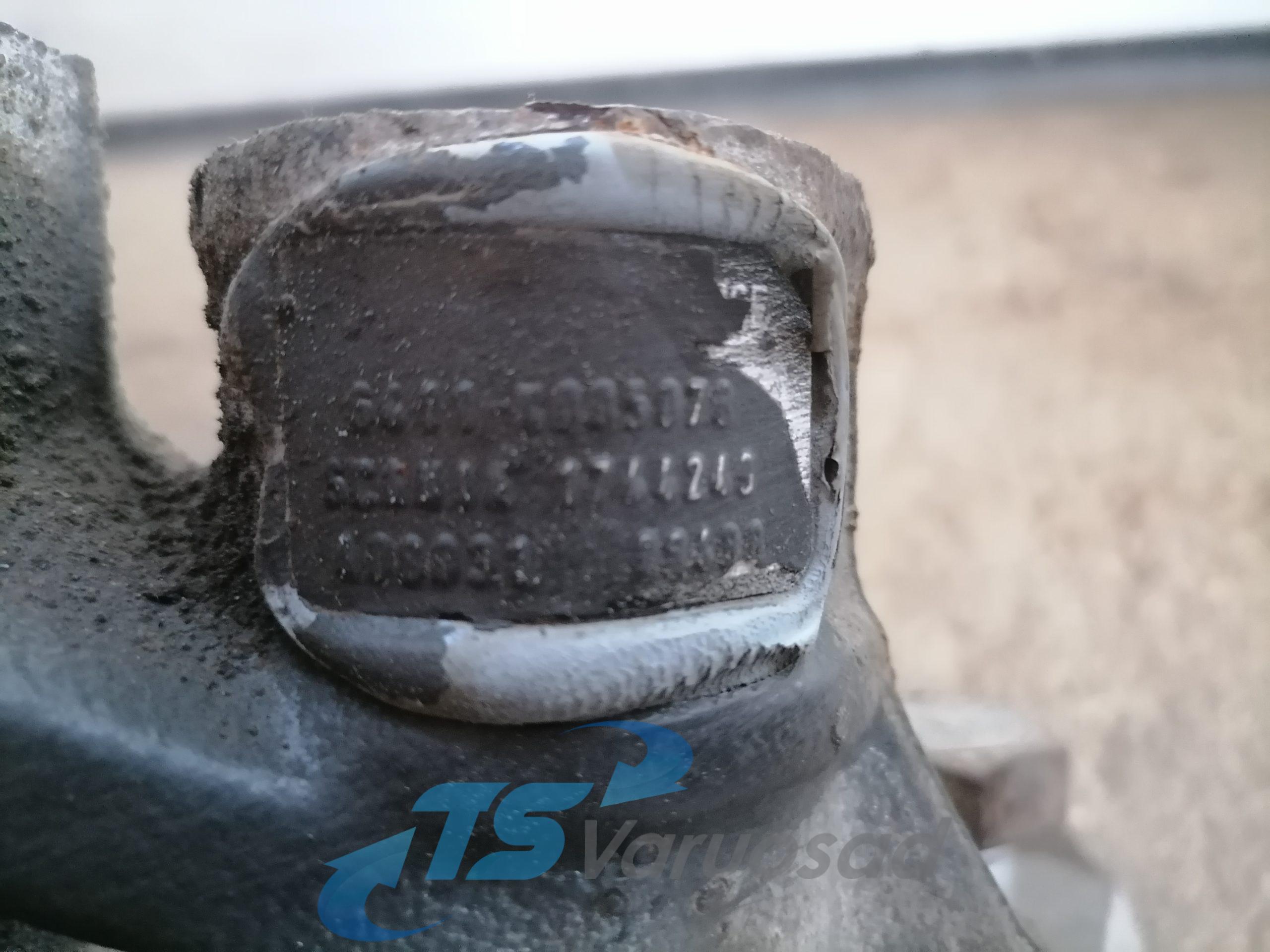 Pidurisadul esisild, vasak