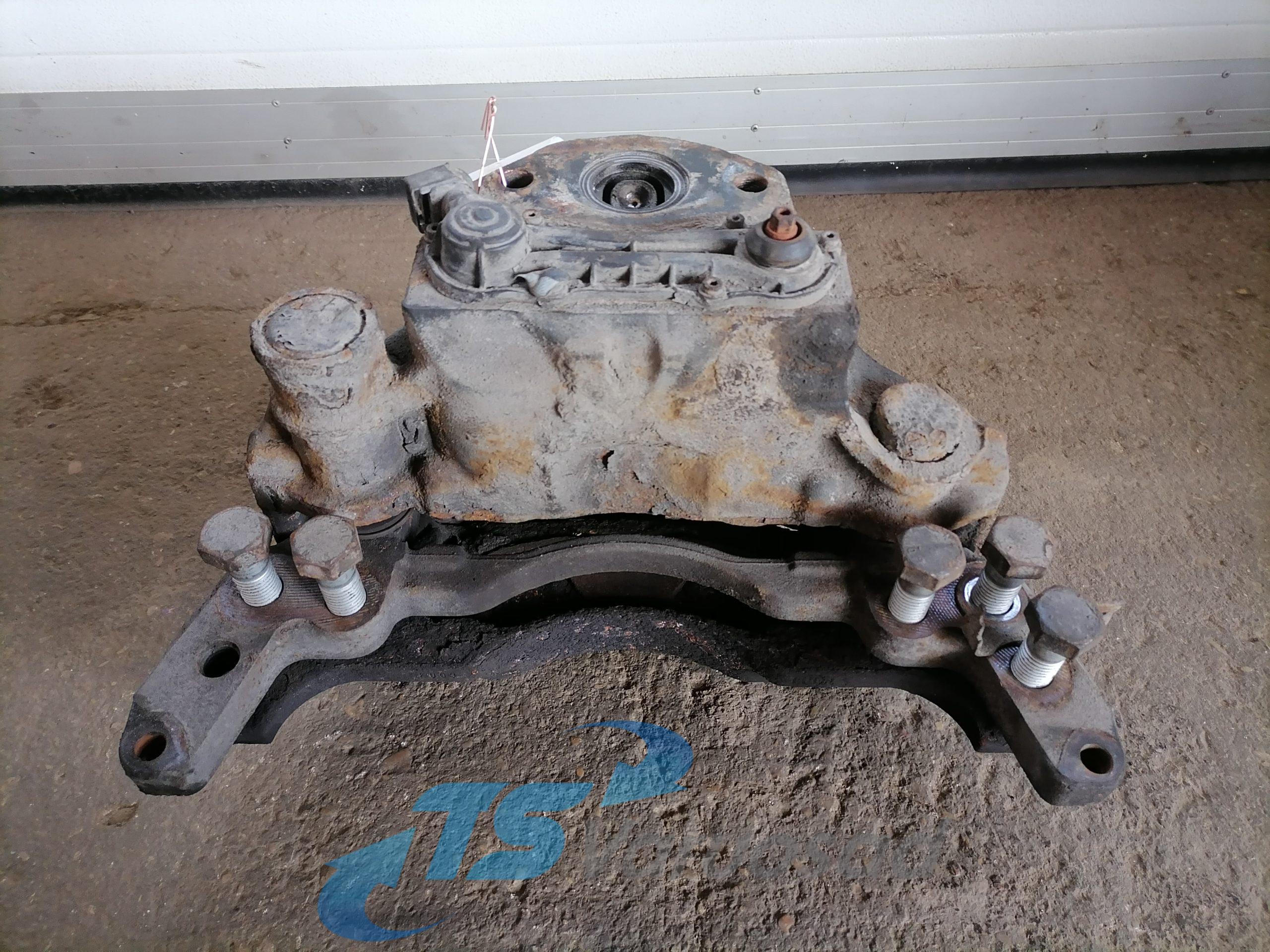 Pidurisadul esisild, vasak