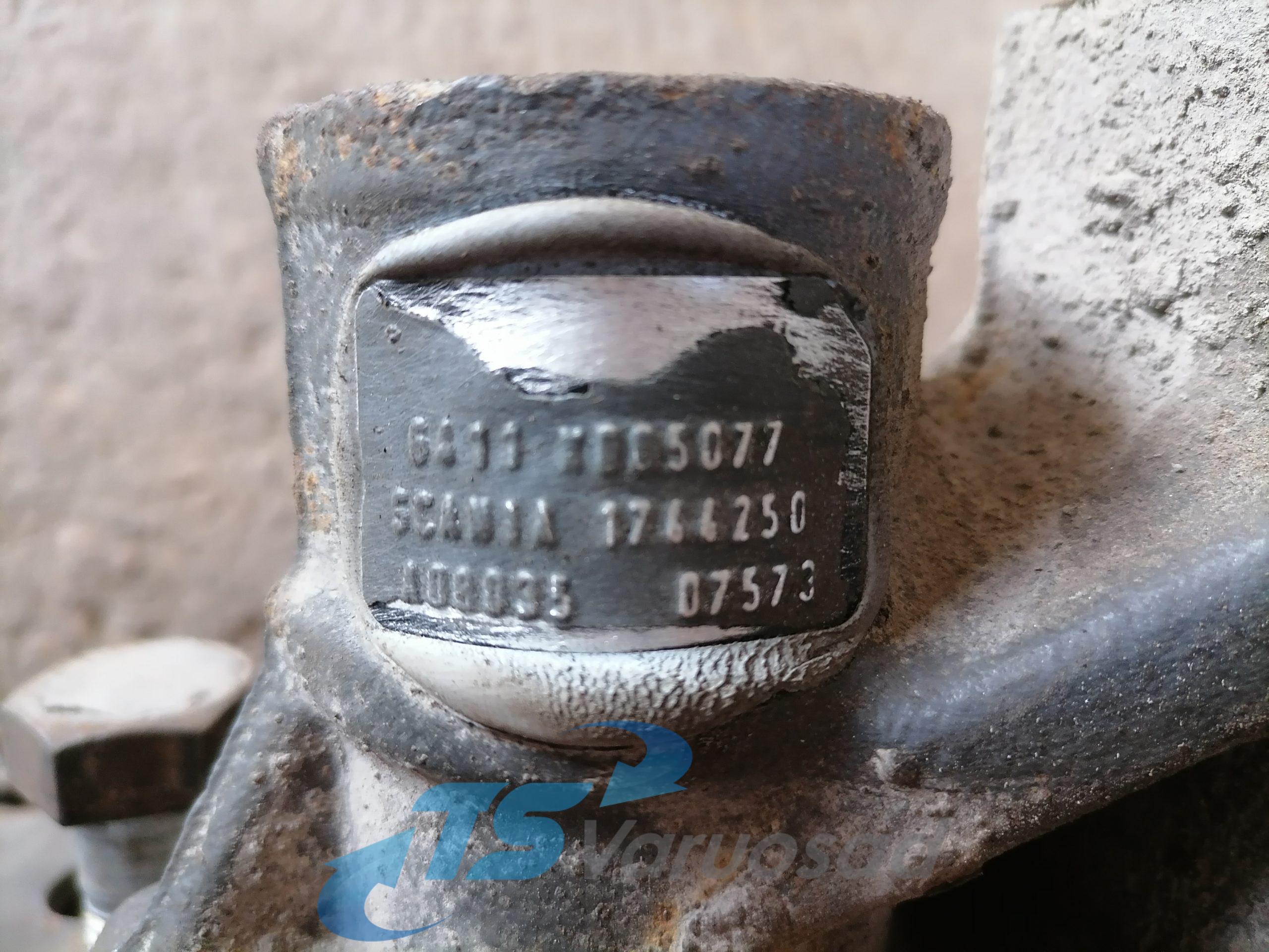 Pidurisadul esisild, parem