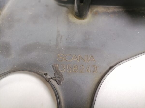 Scania kabiini tuulesuunaja kronstein